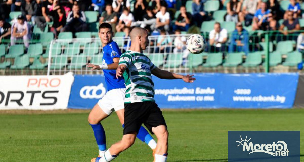 В събота 15 ноември от 14 00 часа на стадион Тича