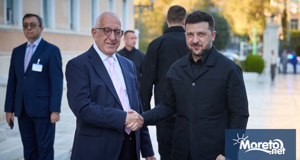 Президентът на Украйна Володимир Зеленски съобщи че е провел среща