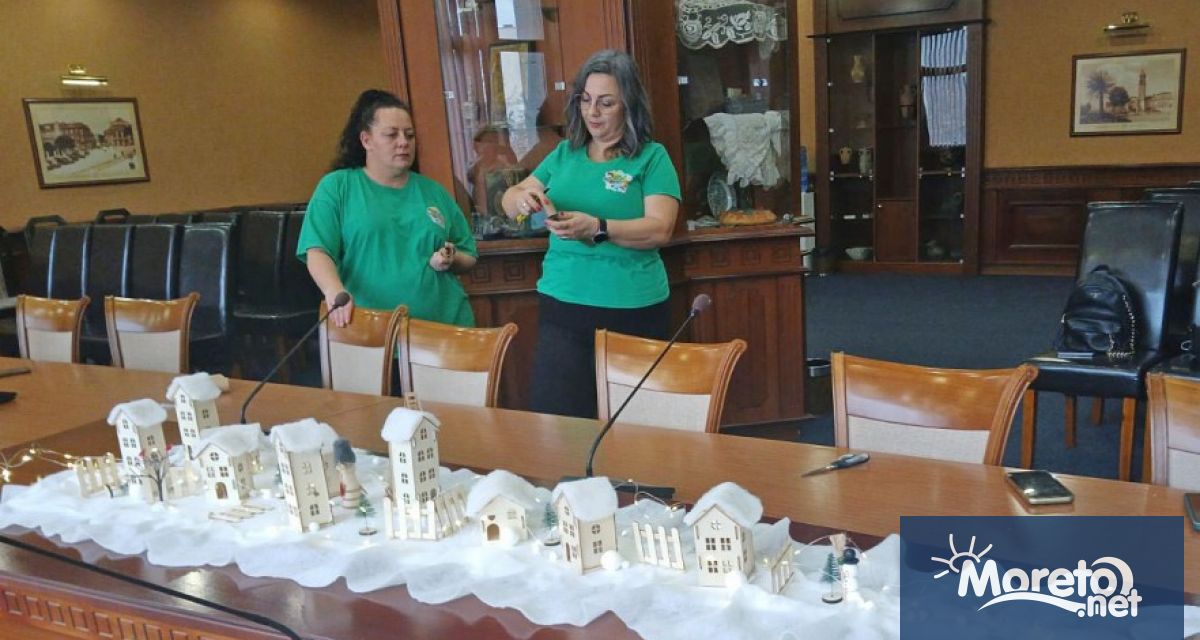 Екипът на Детска градина №38 Маргаритка в кв Владислав Варненчик