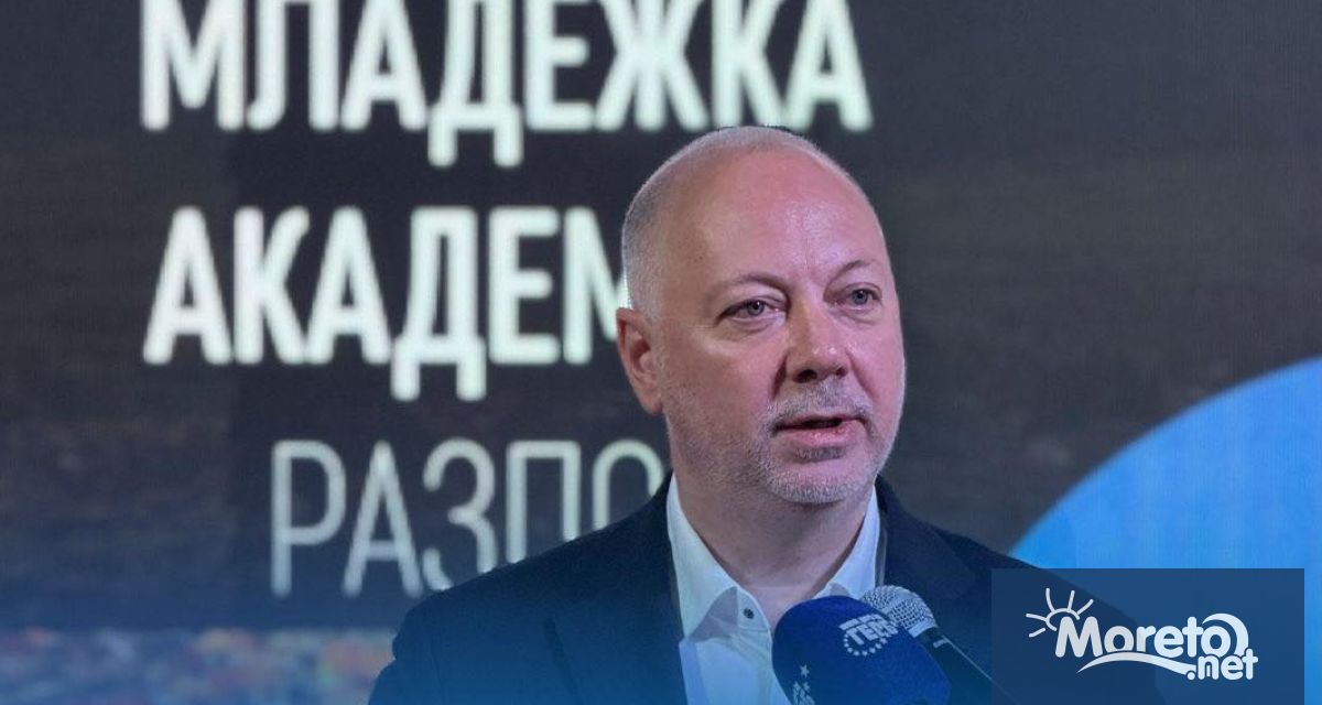 Кабинетът функционира много добре като единен орган независимо от сложната