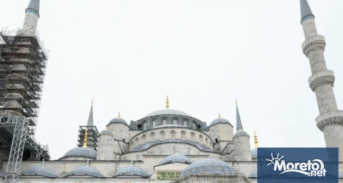 Папа Лъв XIV посети Синята джамия в Истанбул в събота