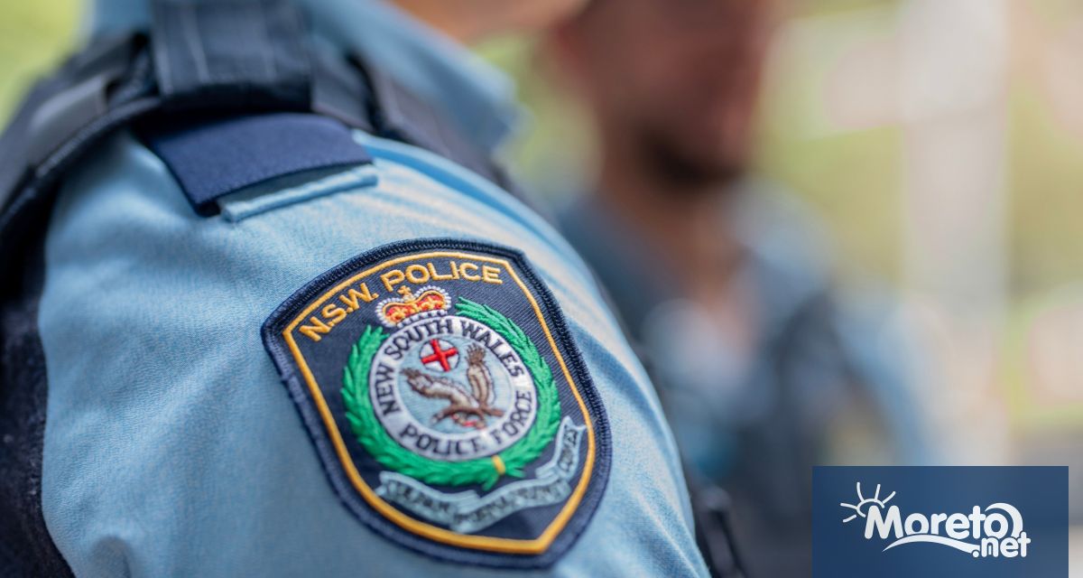 Най малко 10 души загинаха при стрелба на известния плаж Бонди