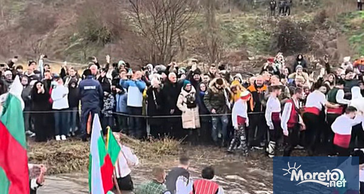 Стотици мъже се включиха и тази година в традиционното мъжко