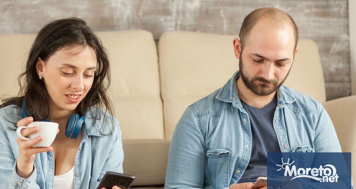 Последните изследвания показват че социалните медии и мобилните телефони са