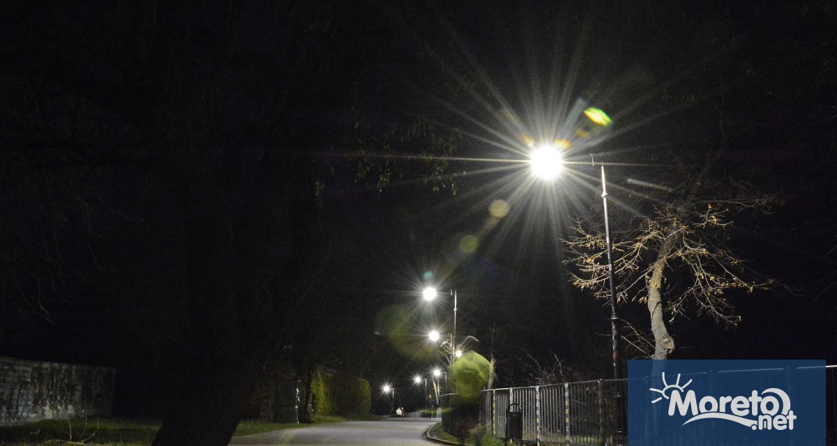 Всички алеи в Морската градина от Плувен комплекс Приморски до