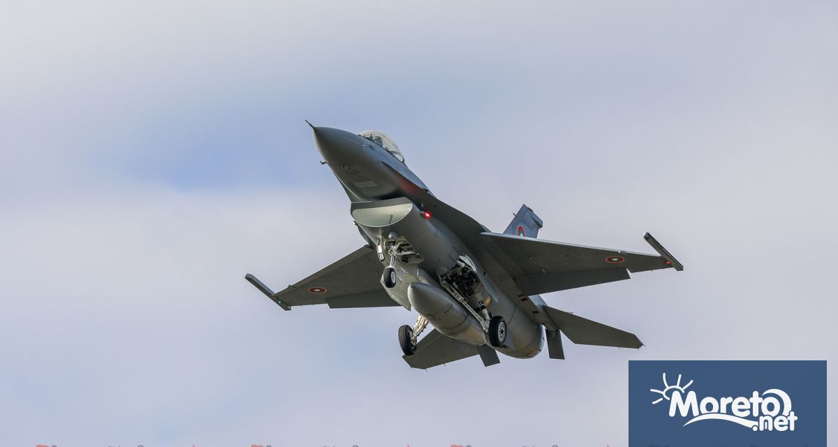 Два от новопридобитите от България изтребители F 16 Block 70