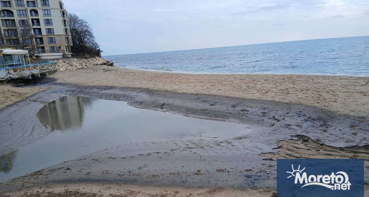 Замърсяване с отработен нефтопродукт най вероятно мазут е установено тази