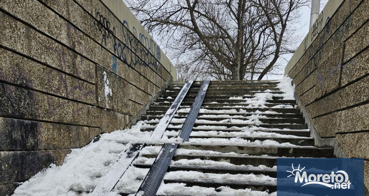 Подлезите във Варна не са почистени добре след падналия сняг