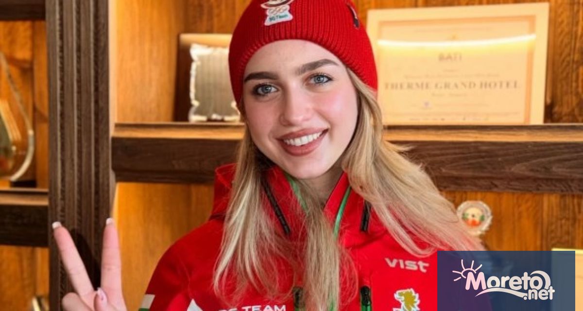 Фигуристката Александра Фейгин която е един от двамата знаменосци на