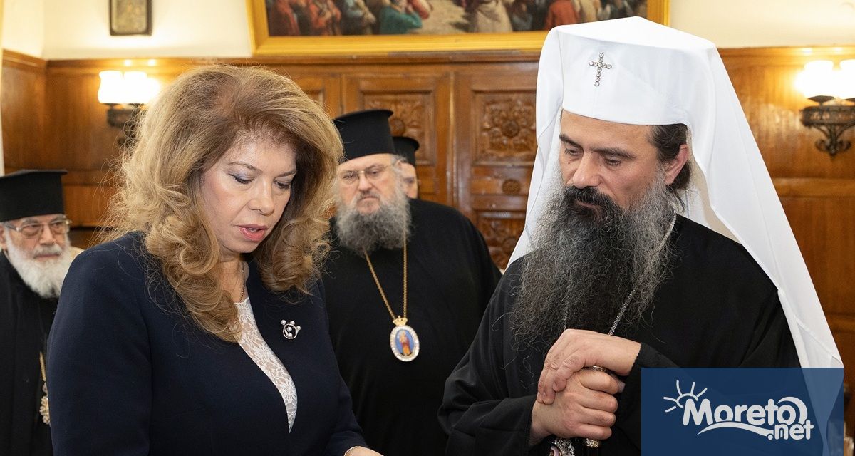 По покана на Светия синод на Българската православна църква президентът