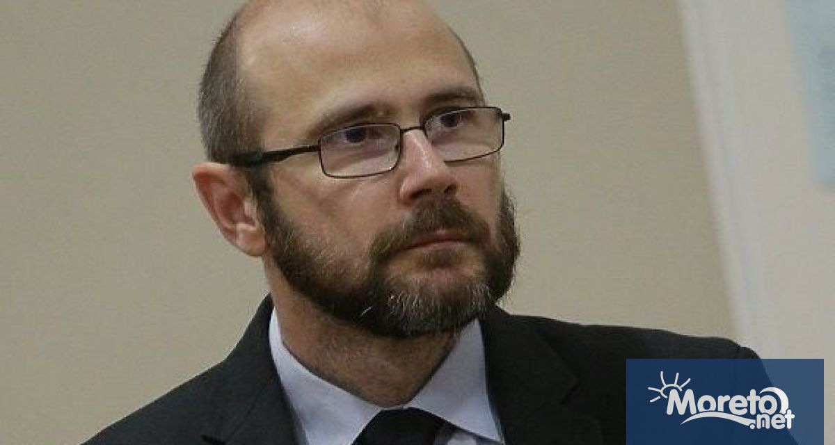 Служебният министър на правосъдието Андрей Янкулов обяви че свиква заседание