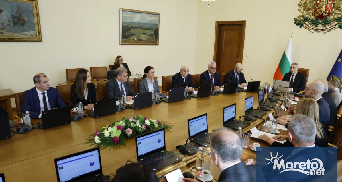 Провеждането на предсрочните парламентарни избори в България ще струва 65 6