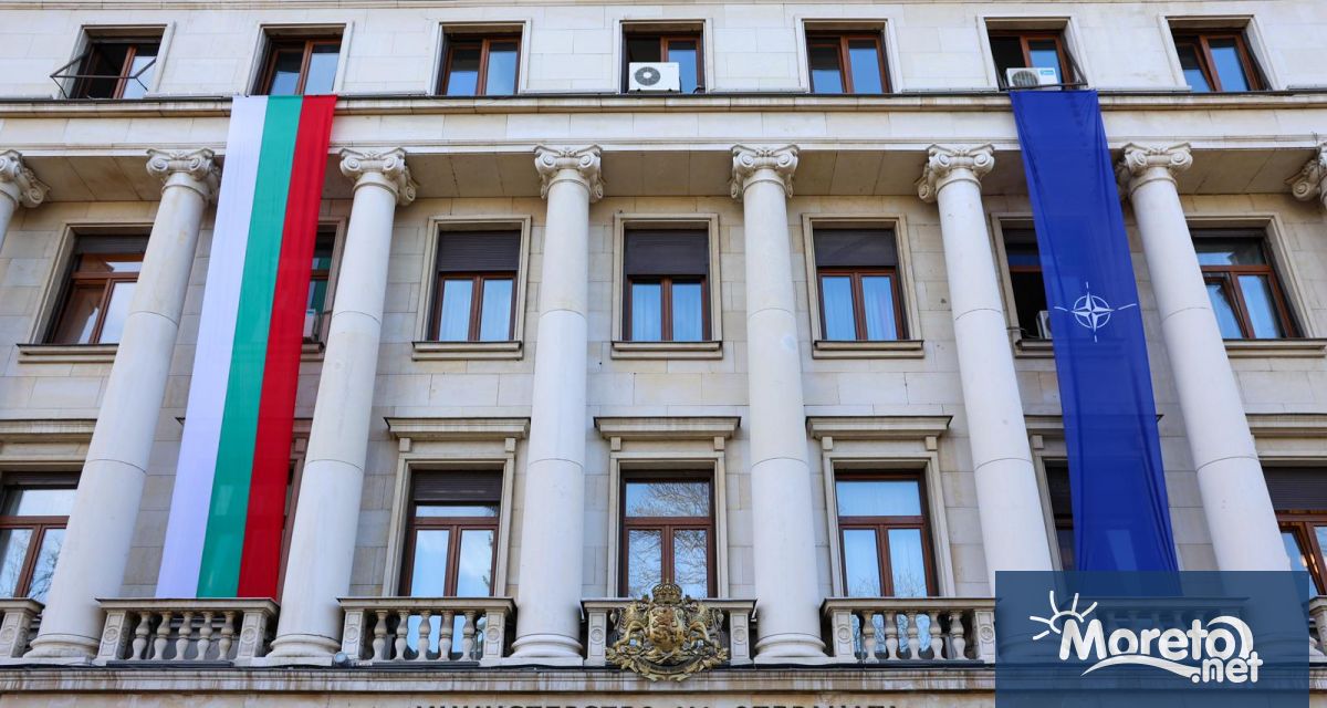 Министерство на отбраната е предоставило тринадесет пакета с помощ за