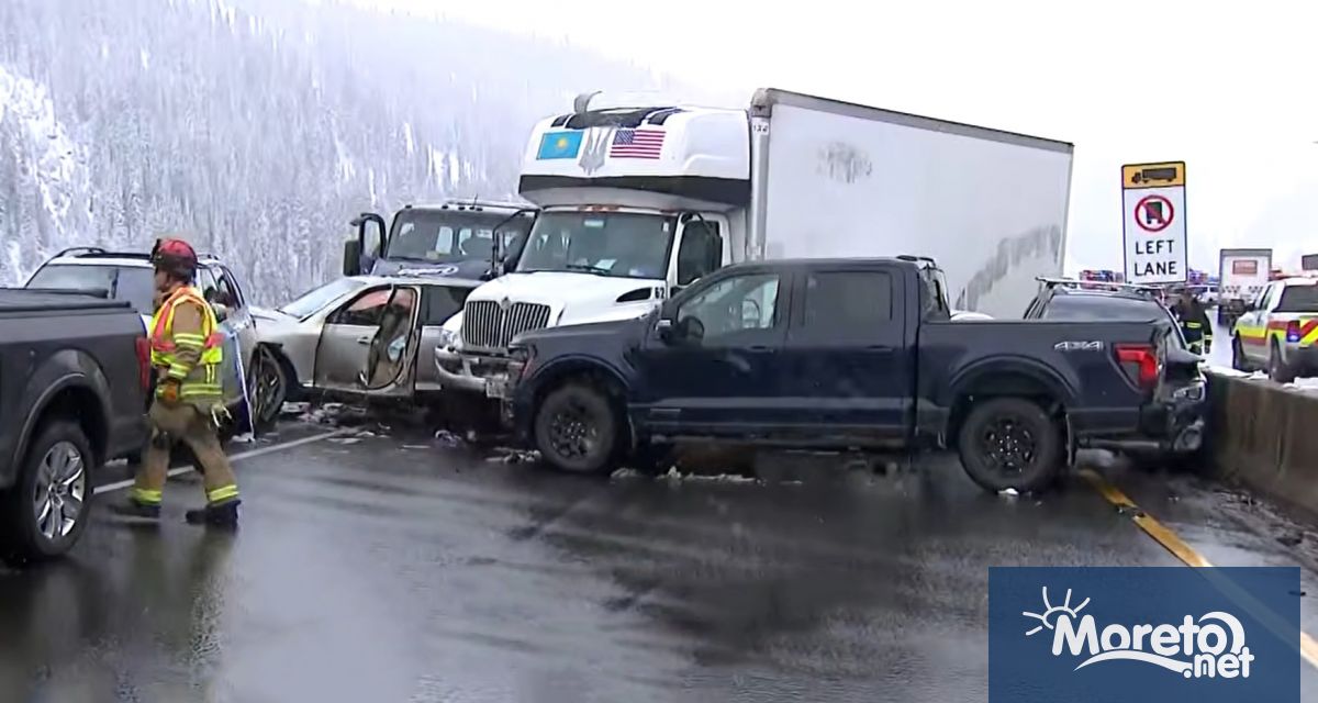 Верижна катастрофа с участието на около 75 превозни средства станала