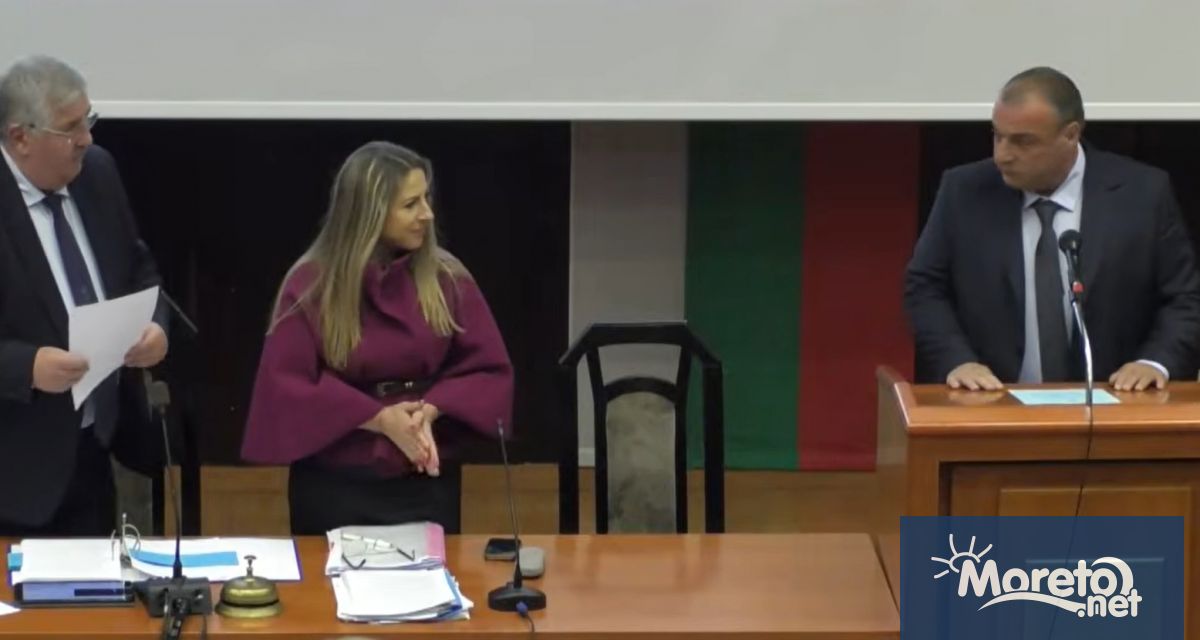 Нов общински съветник във Варна положи клетва преди началото на