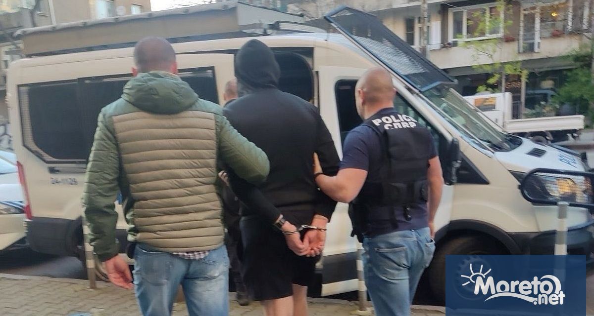 Служители на отдел Икономическа полиция към Столична дирекция на вътрешните