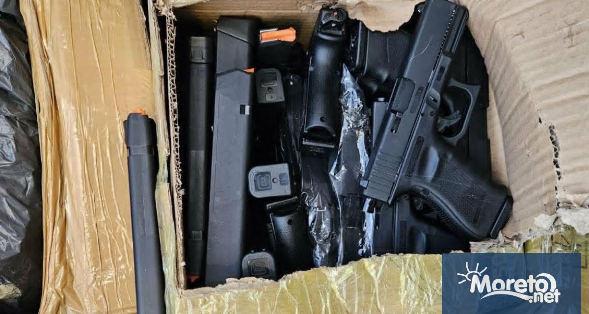 Митнически служители на граничен пункт Лесово са задържали 198 контрабандни