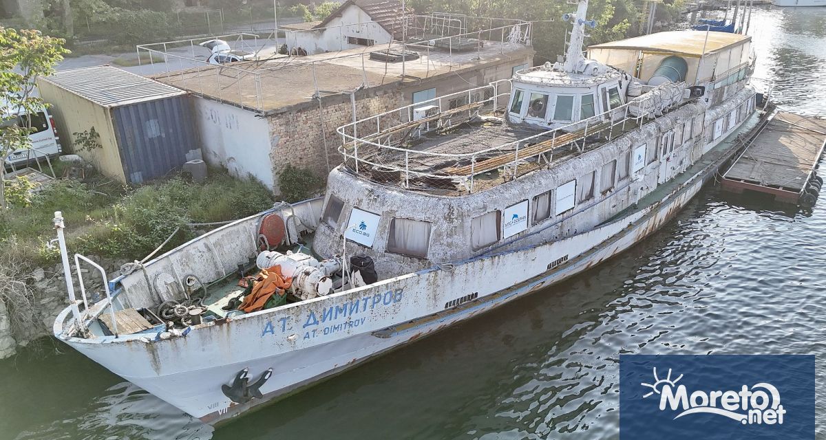 Изведеният от експлоатация моторен кораб Атанас Димитров да се превърне