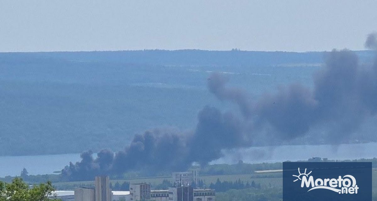 Пожар е избухнал в депо за гуми в района на
