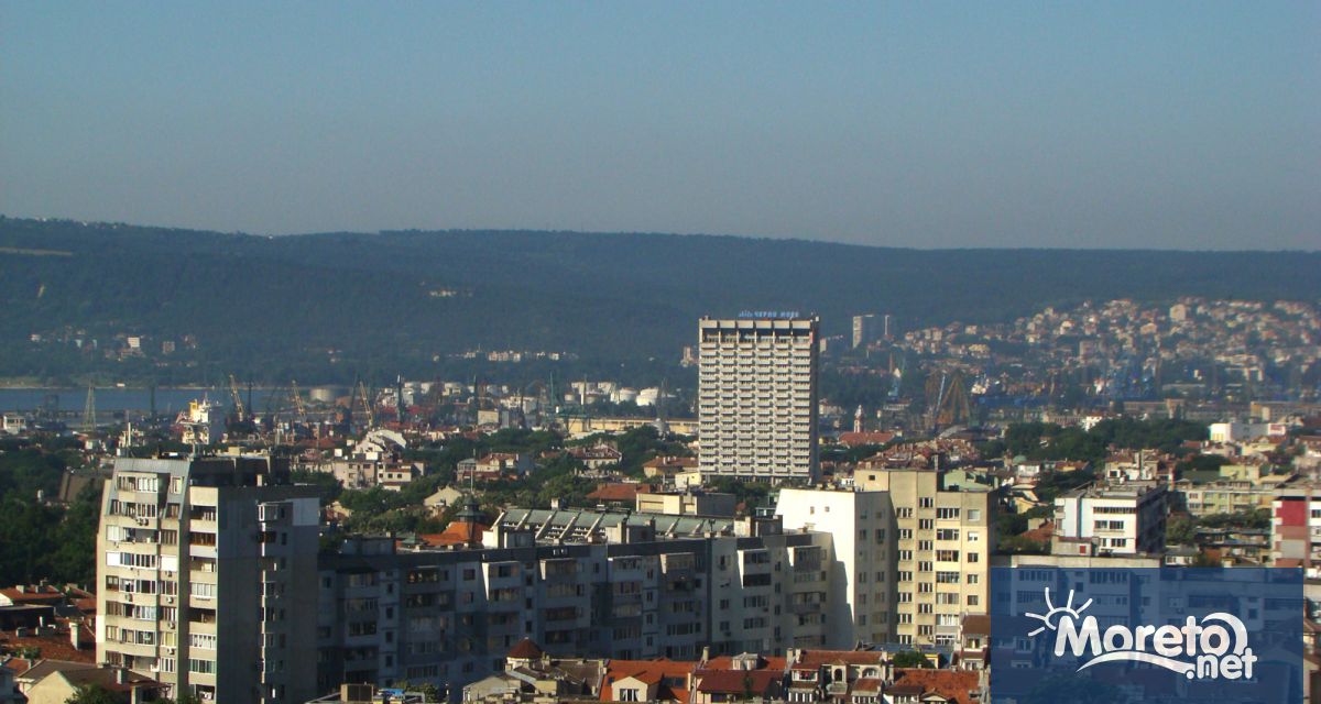 Към 31 декември 2021 г. територията на област Варна, изчислена