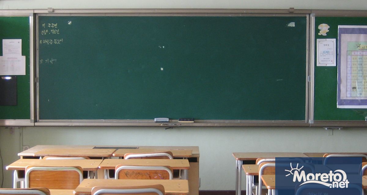 Осигурени са средствата с които правителството гарантира безплатните учебници за