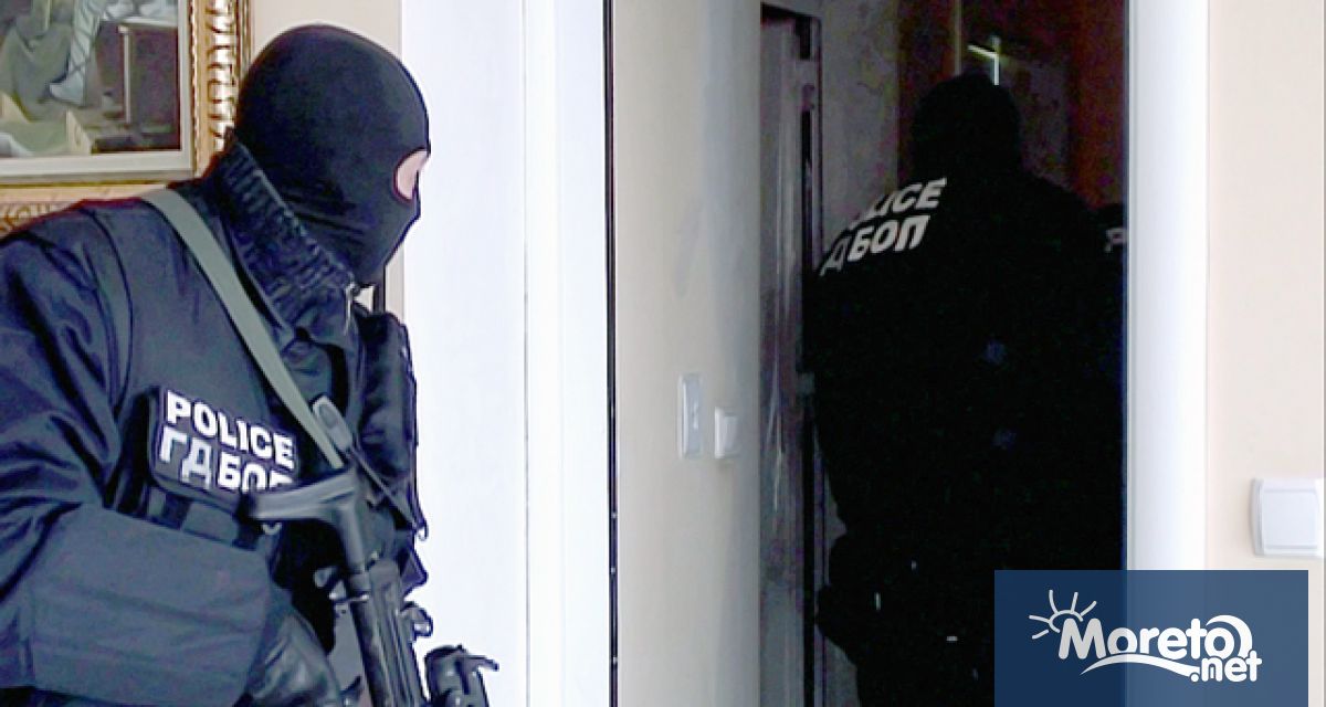 При спецоперация е разкрита е голяма организирана група занимаваща се