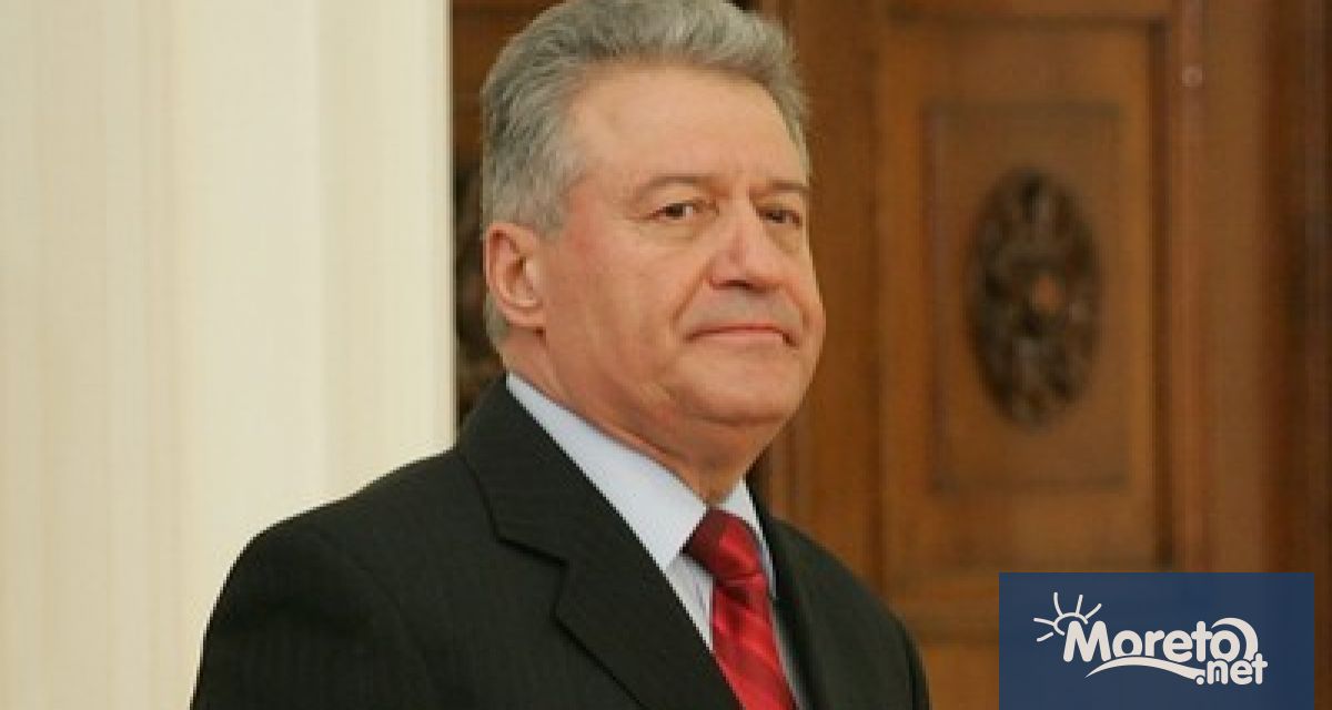 Ангел Марин, вицепрезидент в периода 2002 - 2012 г., е