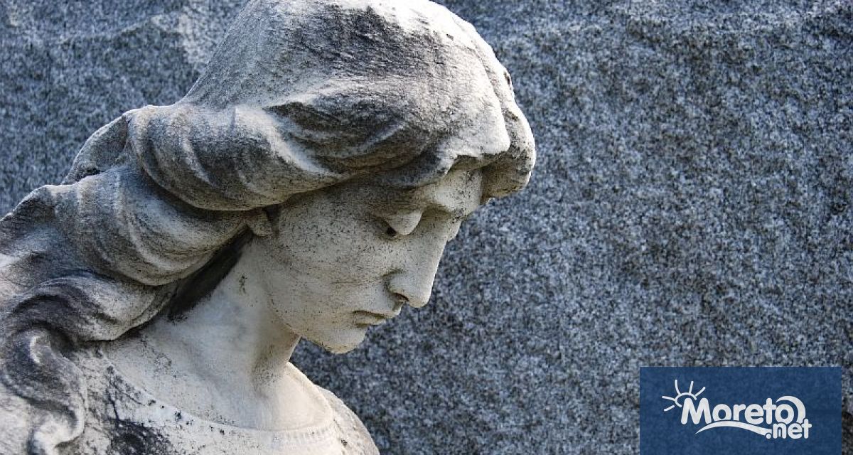 Френският президент Еманюел Макрон обяви ново законодателство за легализиране на