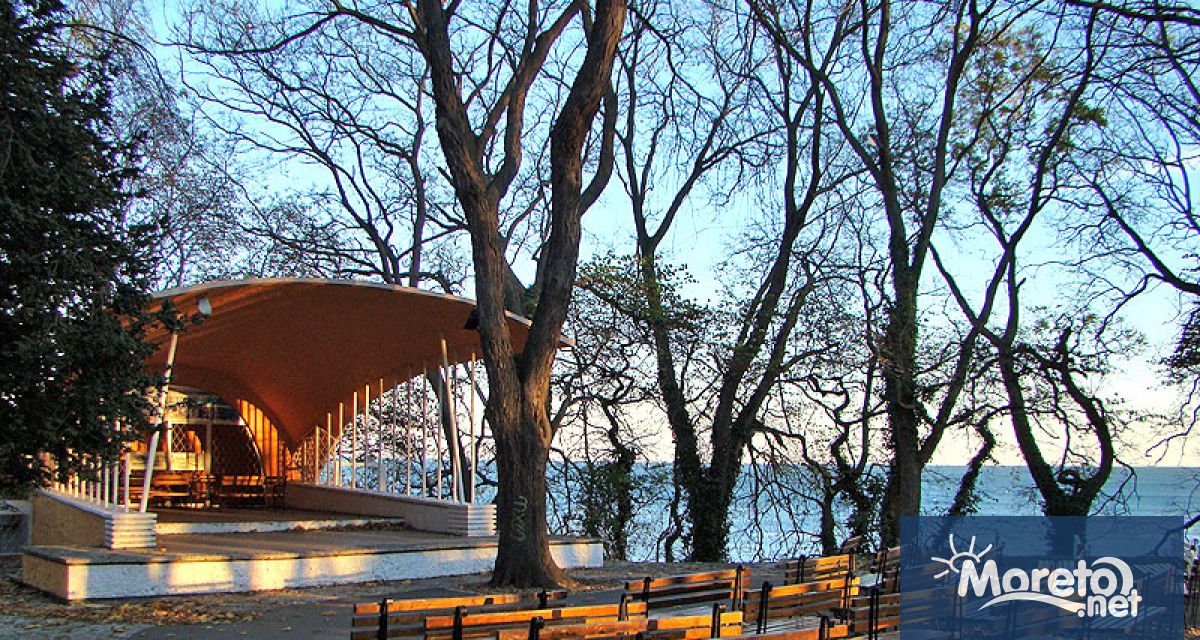 През юли сцена Раковина в Морската градина отново ще оживее