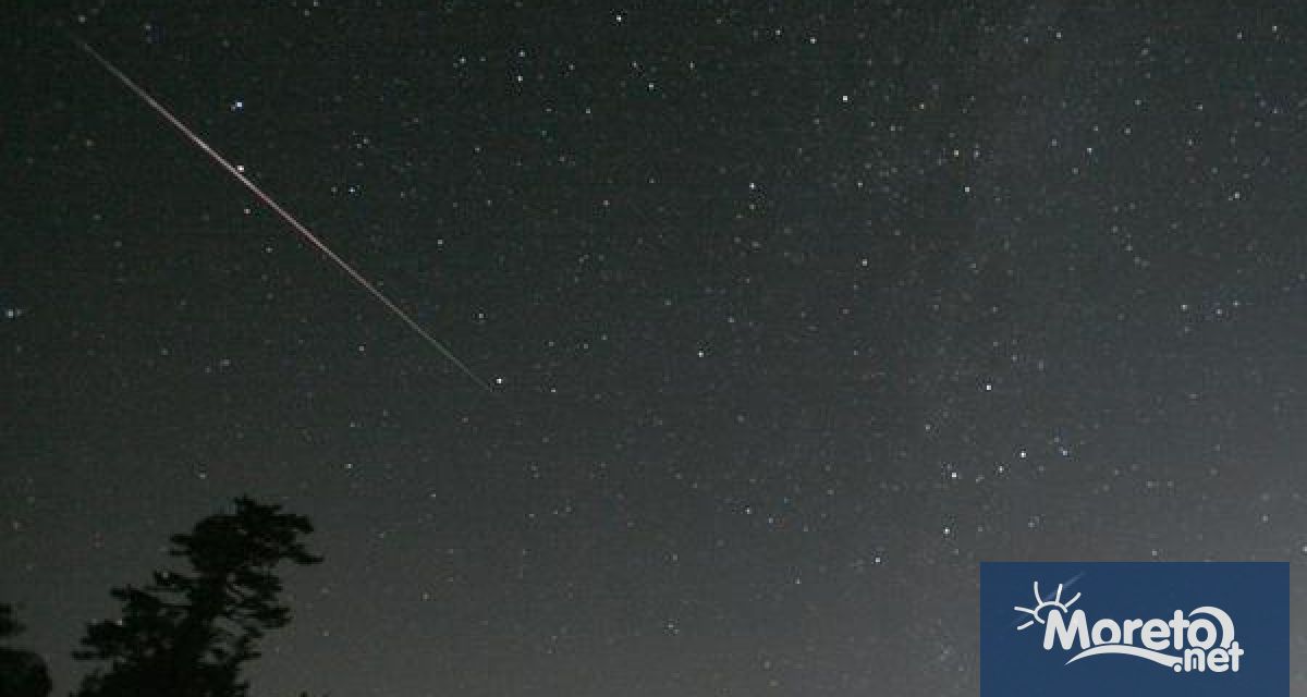 Пикът на последния за годината метеорен поток Урсиди може да