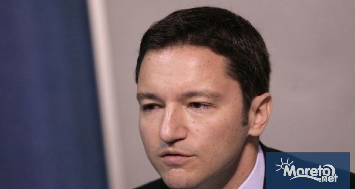 Вчера станахме свидетели на абсурден подход към промяна на важно