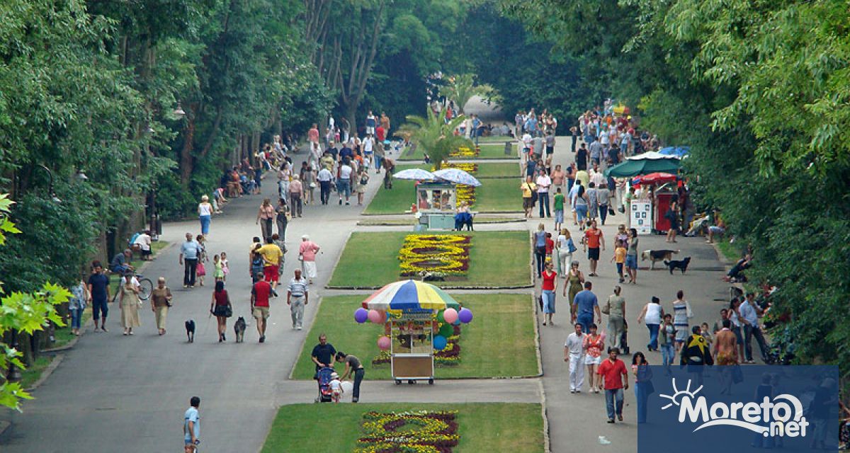 От 7 септември до 10 октомври 2021 г се проведе