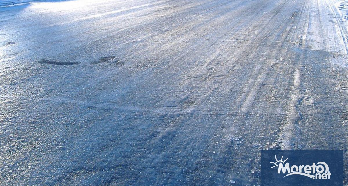 Заради ВиК авария по пътното платно на бул Княз Борис