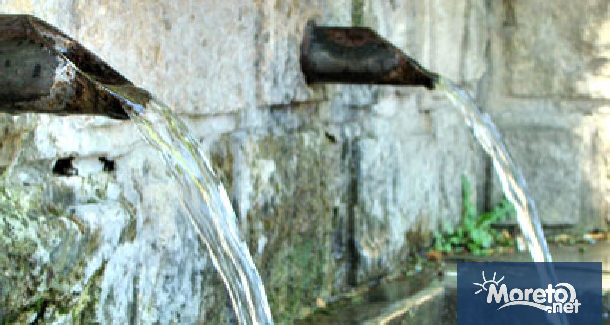 Във Варненско пият на корем „лековита" вода, пълна с нитрати | Moreto ...