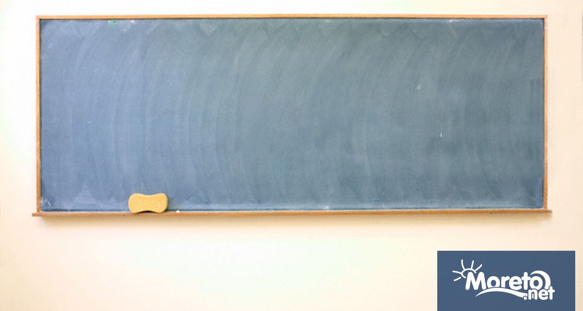 38 от учениците учат онлайн през тази седмица
Министърът на образованието