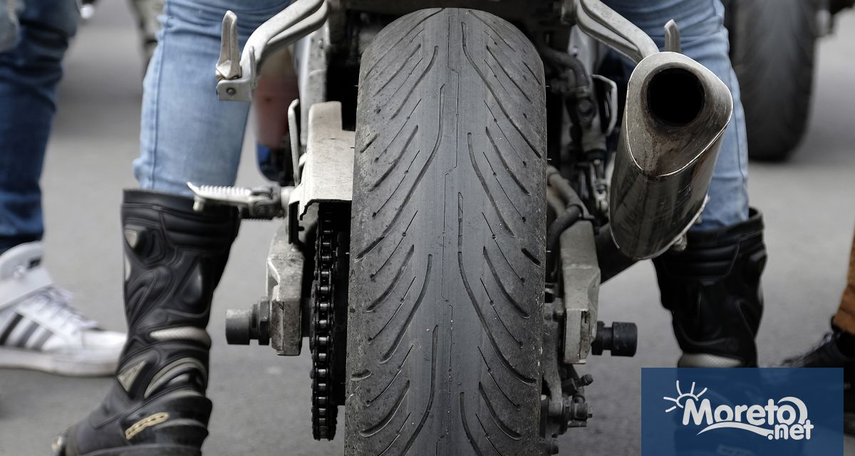 30 годишен мотоциклетист е пострадал при пътен инцидент в района на