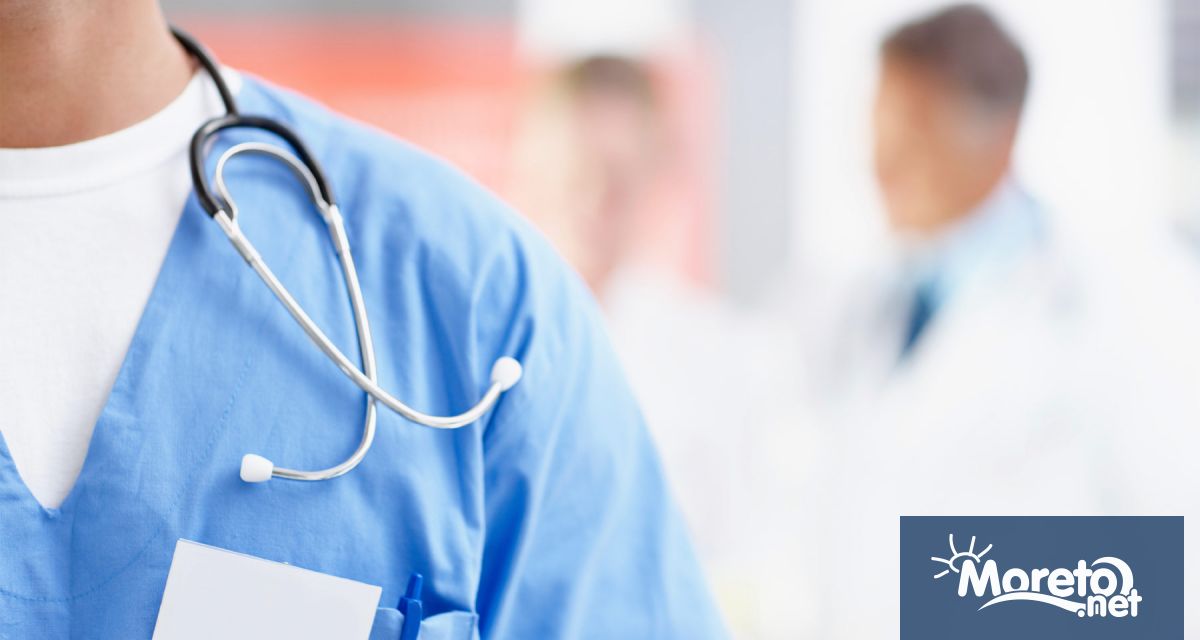 Италиански лекари и медицински сестри временно освободени от длъжност заради