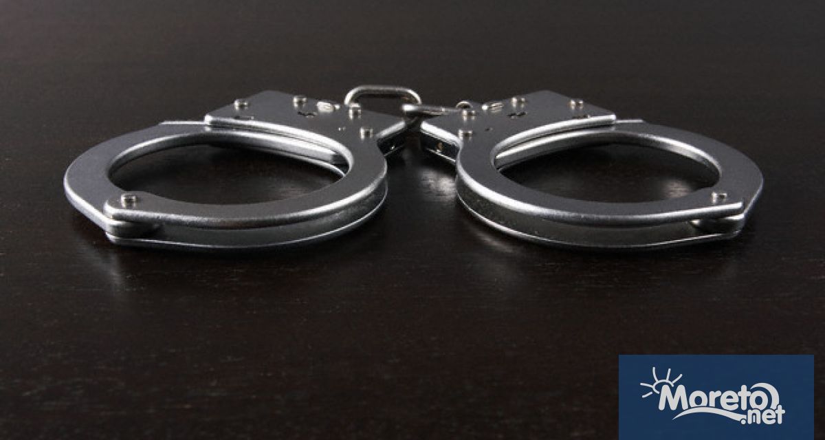 Варненската полиция е задържала двама крадци на кабели съобщават от