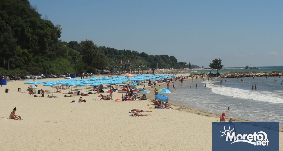 Замърсяване с битови отпадъци са установили институциите на Офицерския плаж