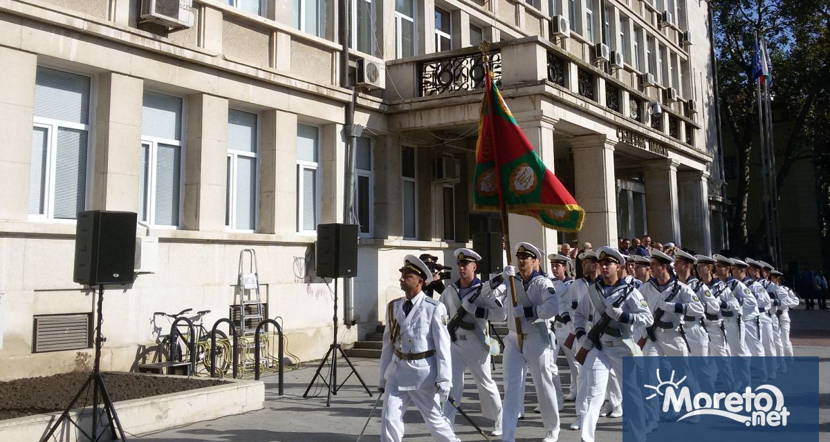 От 10 00 часа днес на площад Независимост Община Варна организира