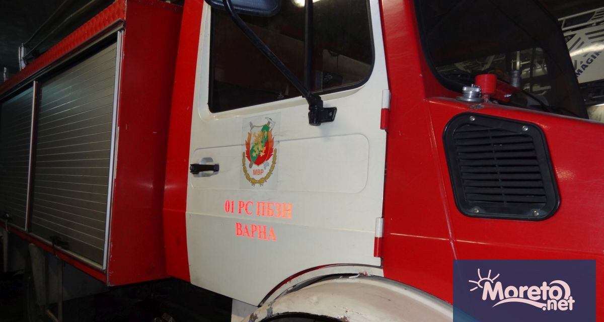 Пожар е унищожил напълно апартамент от блок 117 във варненския