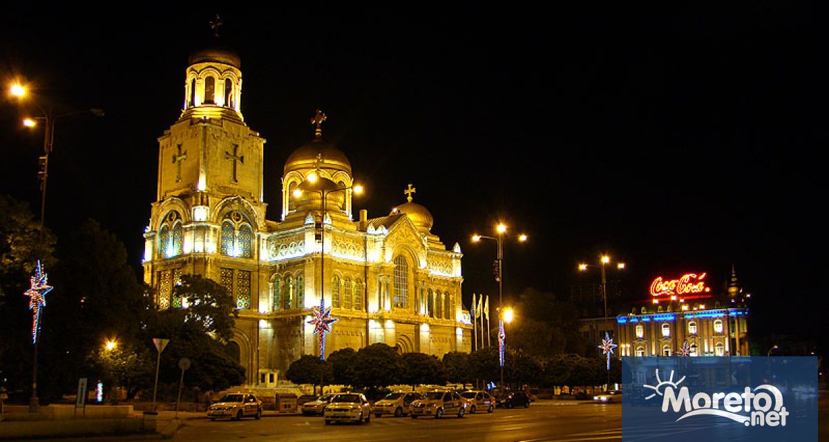 Катедралата във Варна отново ще радва с ефектно нощно осветление