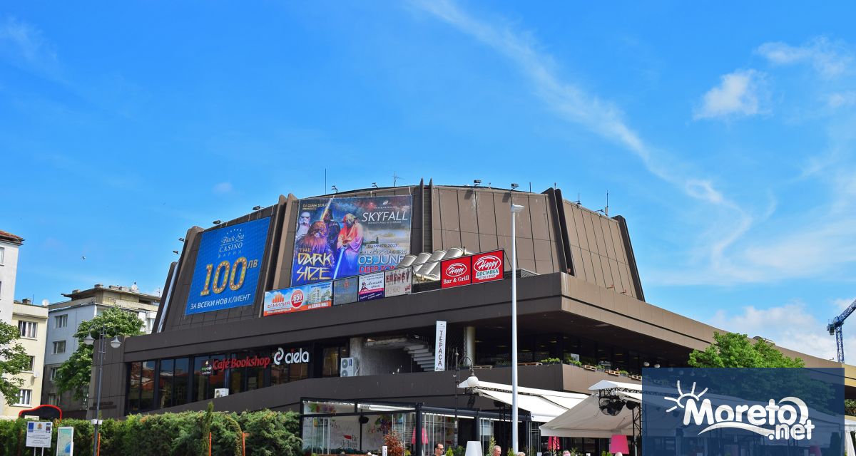 Музиканти от 16 страни и представители на водещи български симфонични