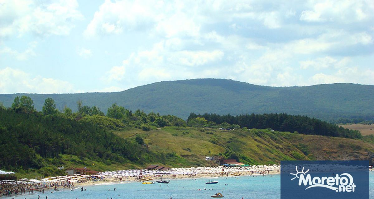 Двама туристи са се удавили на неохраняем плаж в Ахтопол