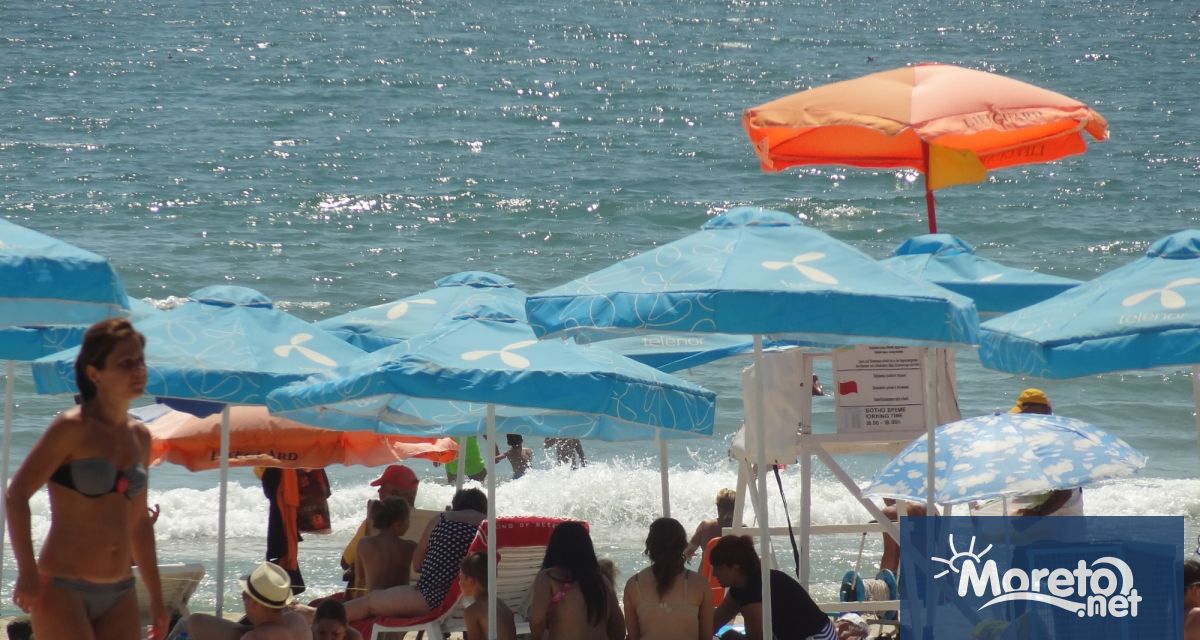 Всяка година Областният съвет на БЧК Добрич подготвя между 40 и