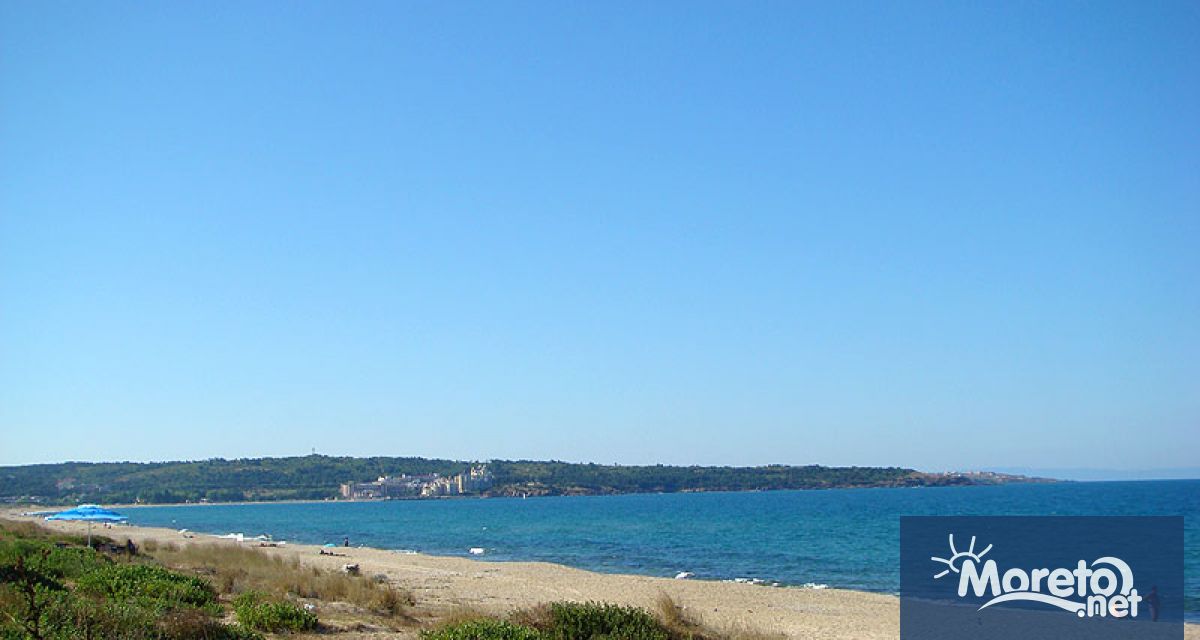 Паркирането върху дюните по българското Черноморие е факт и през