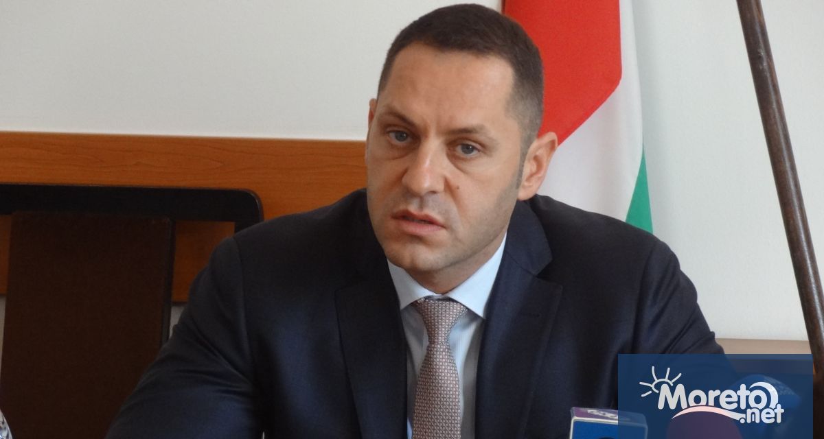 Бившият заместник министър на икономиката Александър Манолев съобщи че американските власти