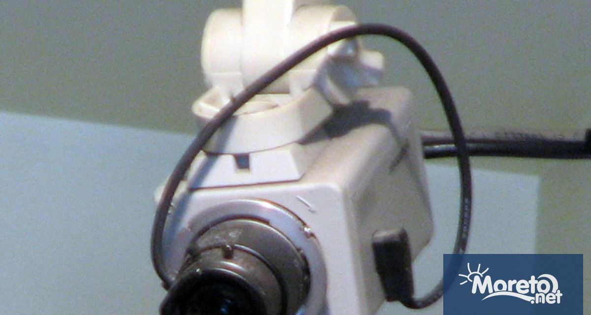 45 годишна жена сигнализира полицията във Вършец след като откри микрокамера