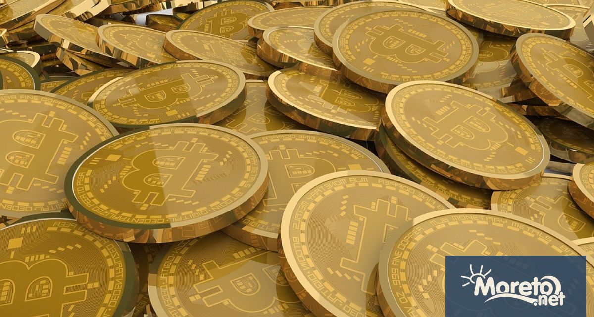 На 17 ноември биткойн за кратко падна под 90 000