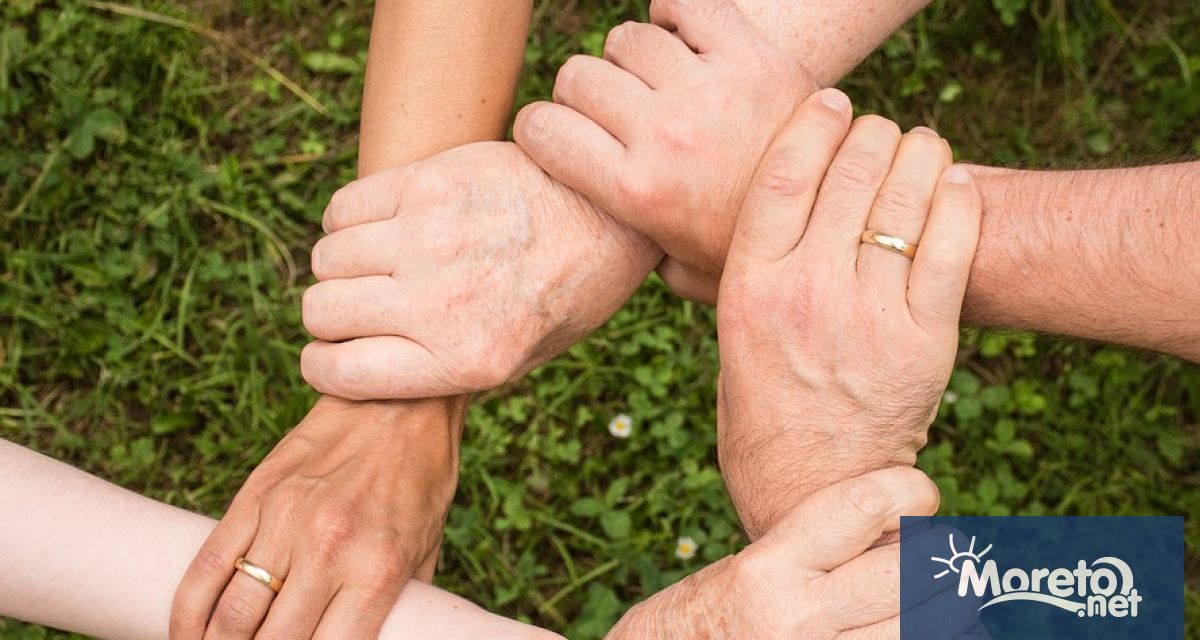 Към края на август 2024 година в страната има 1633